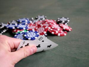 EPT布拉格站决赛桌回顾：血洗牌桌的致命陷阱与6大翻盘瞬间