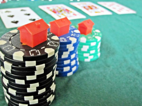 德州扑克术语黑话 - 德州扑克术语黑话大全：新手必学的20个核心行话与实战含义