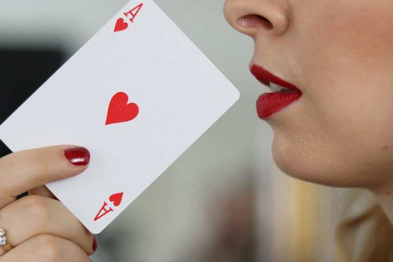 WSOP金手链含金量高吗？从竞技、商业与历史维度深度解析