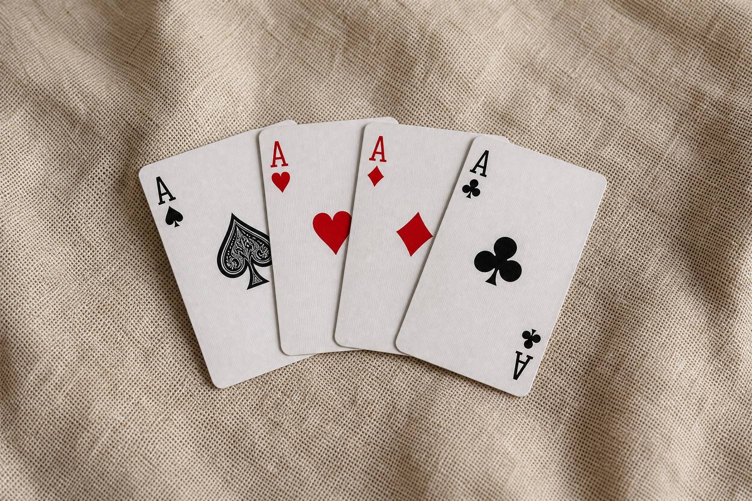 德州扑克常见术语中英对照表：拆解all-in与check的实战含义