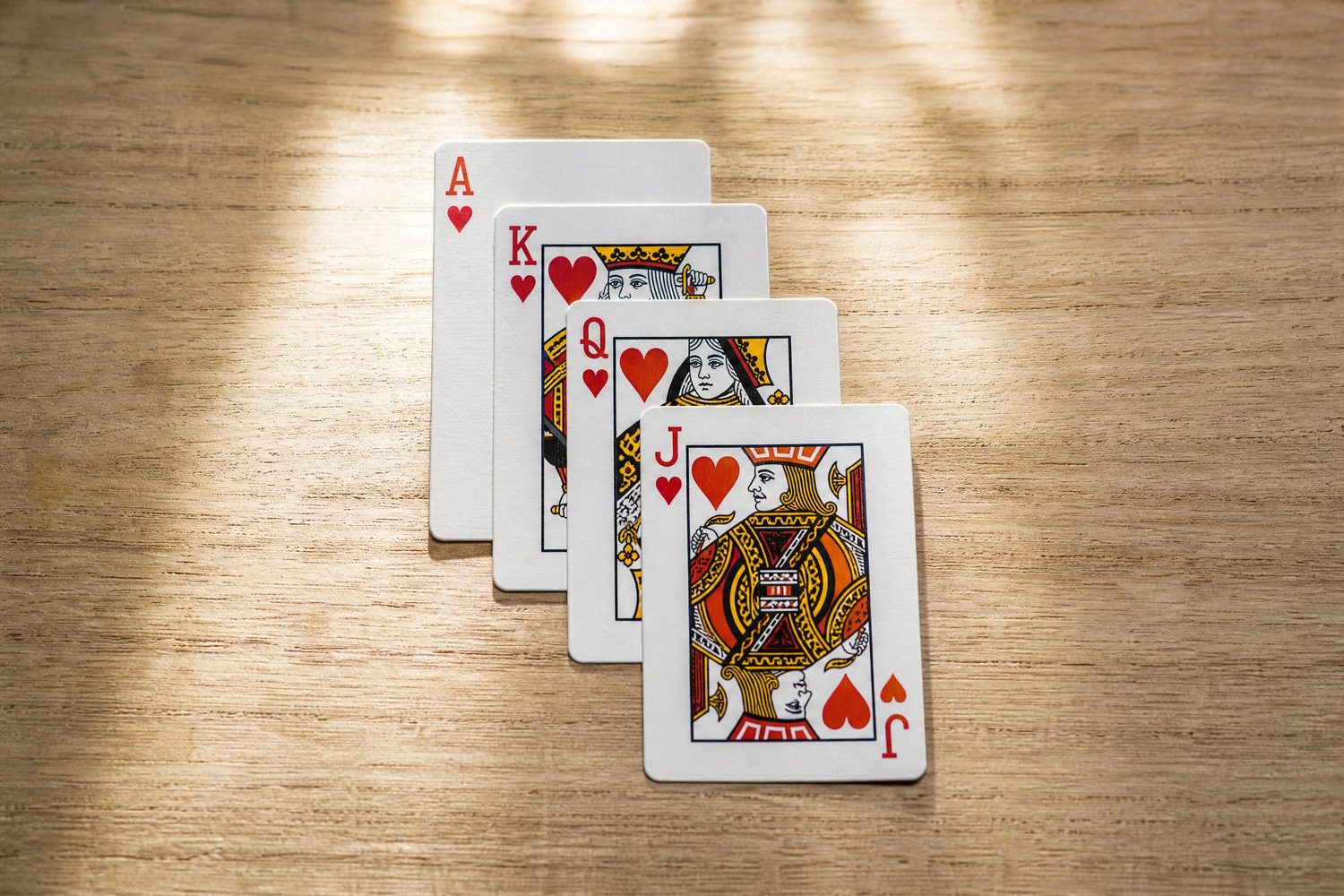 QQPOKER资金管理四条铁律：用筹码深度决定每一手牌的玩法