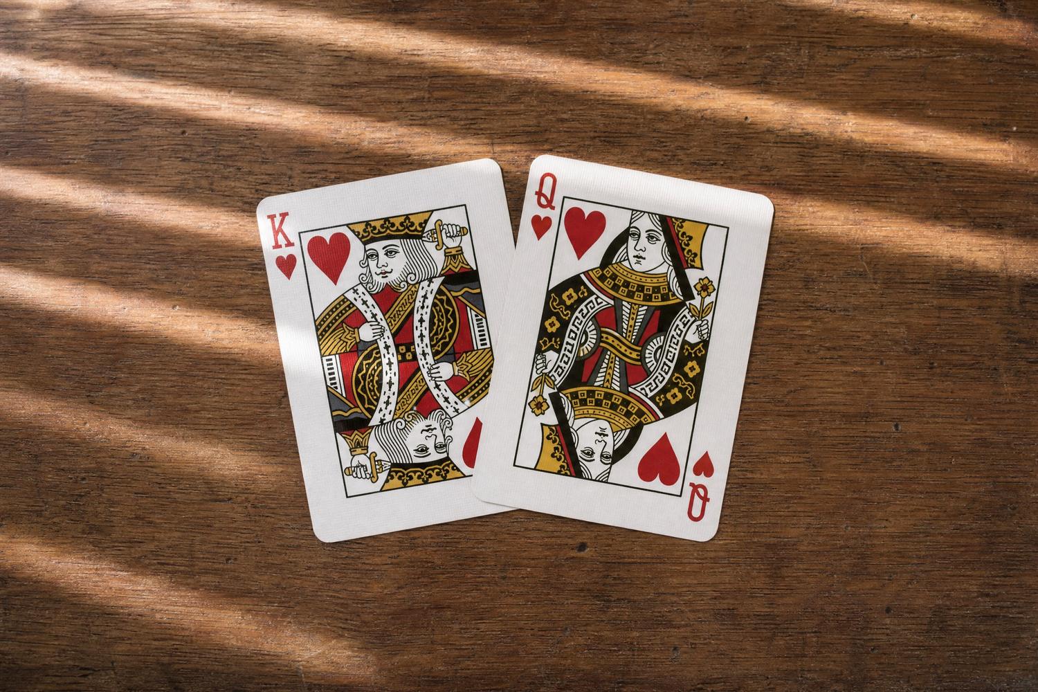 QQPOKER位置战术六种打法：从枪口位到按钮位的完整思路（要点图解）